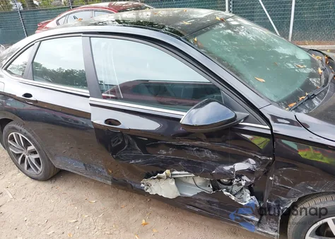 2025 Volkswagen Jetta Se z USA, uszkodzony, nr VIN 3VW7X7BU4SM017772